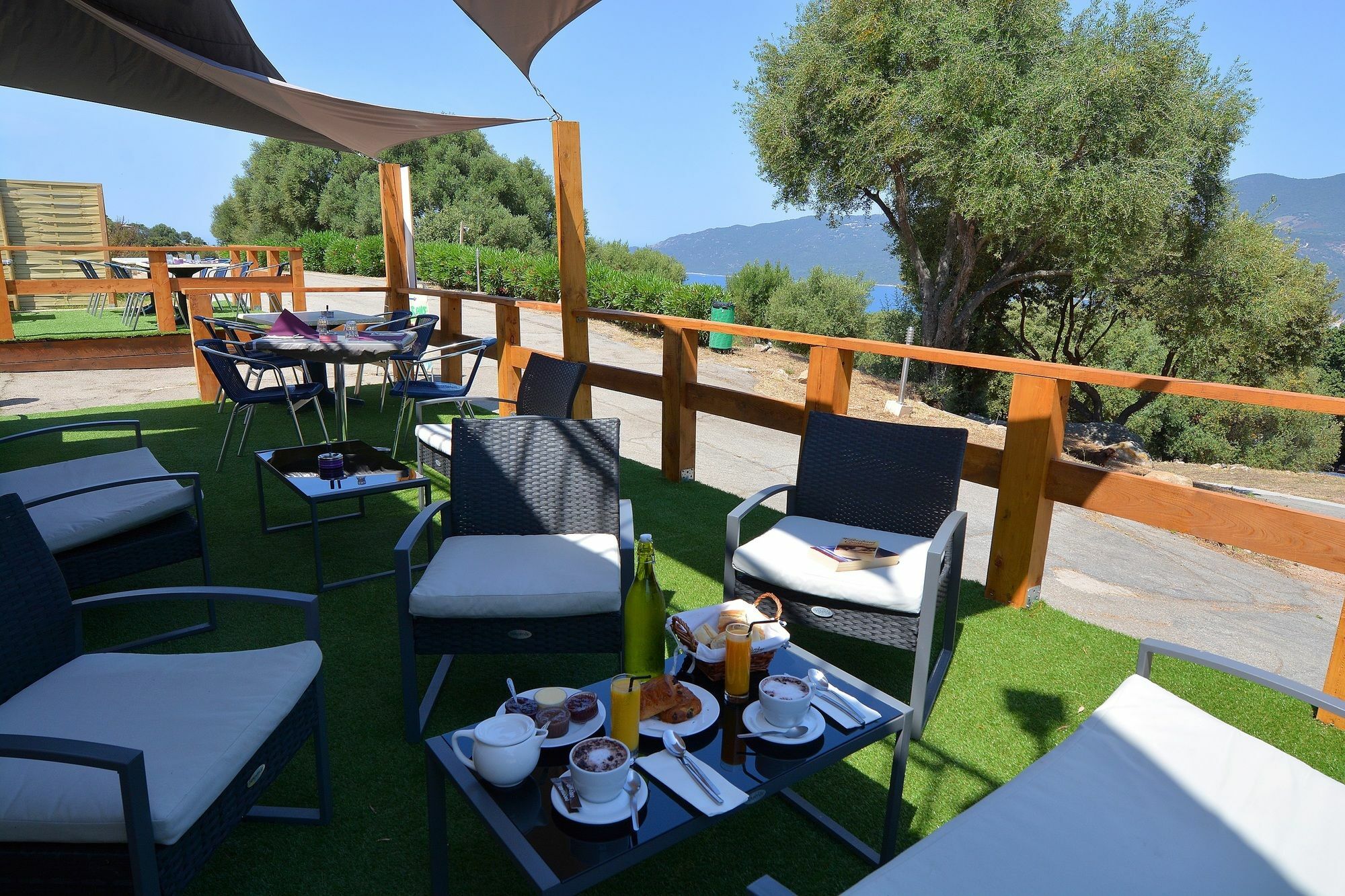 Residence Alba Rossa Сера-ди-Феро Екстериор снимка